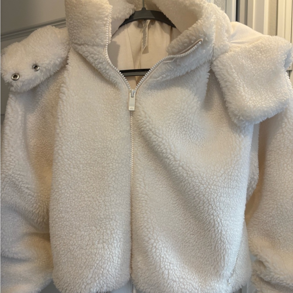 ALO Foxy Sherpa Jacket - Ivory